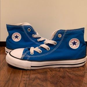 Kid’s converse high tops